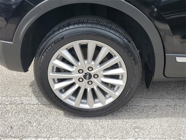 Photo of 2019 Black Lincoln MKC