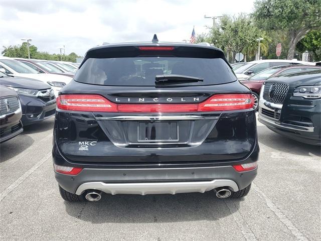 Photo of 2019 Black Lincoln MKC