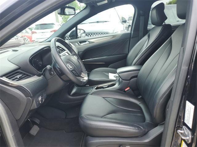 Photo of 2019 Black Lincoln MKC
