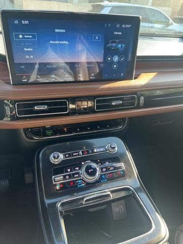 Photo of 2022 Ceramic Pearl Metallic Tinted Clearcoat Lincoln Nautilus
