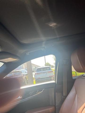 Photo of 2022 Ceramic Pearl Metallic Tinted Clearcoat Lincoln Nautilus