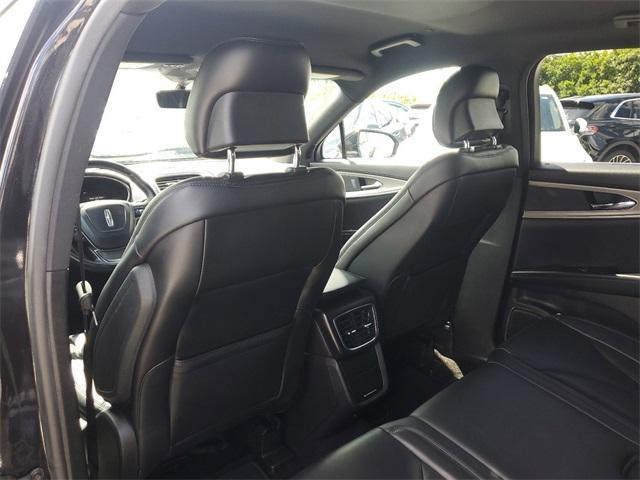 Photo of 2019 Infinite Black Metallic Lincoln Nautilus