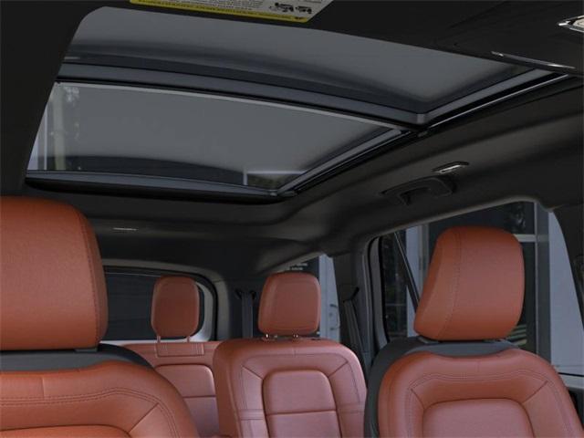 Photo of 2025 Black Metallic Lincoln Aviator