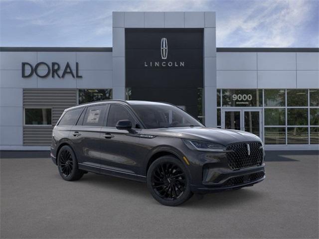 Photo of 2025 Black Metallic Lincoln Aviator
