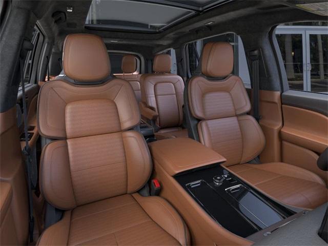 Photo of 2025 White Metallic Lincoln Aviator