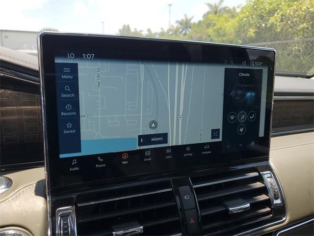 Photo of 2022 Infinite Black Metallic Lincoln Navigator L