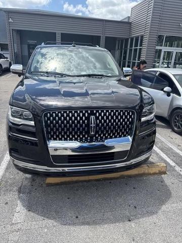 2022 Lincoln Navigator L