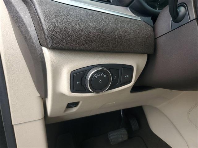 Photo of 2019 Magnetic Gray Lincoln MKC