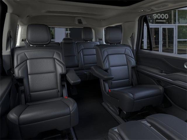 Photo of 2025 Black Metallic Lincoln Navigator