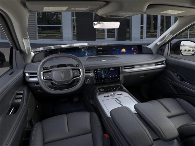 Photo of 2025 Black Metallic Lincoln Navigator