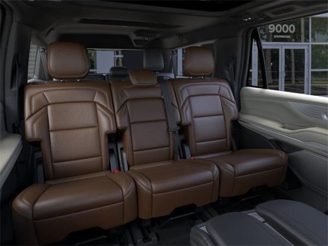 Photo of 2025 Gray Mist Lincoln Navigator L
