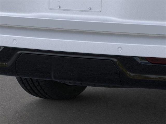 Photo of 2025 White Lincoln Navigator L