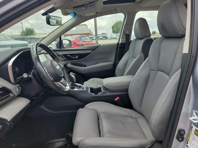 Photo of 2022 Ice Silver Metallic Subaru Legacy