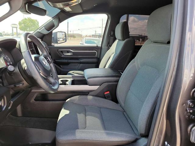 Photo of 2024 Granite Crystal Metallic Clearcoat RAM 1500