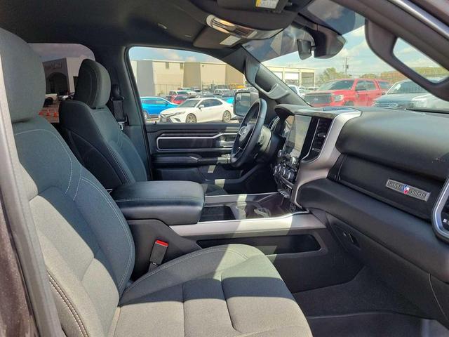 Photo of 2024 Granite Crystal Metallic Clearcoat RAM 1500