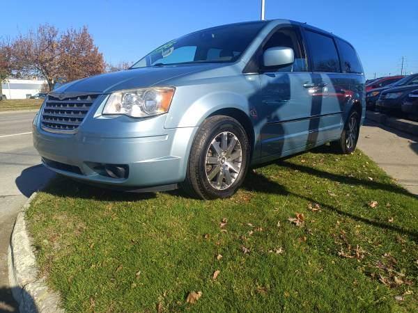 2009 Chrysler Town & Country