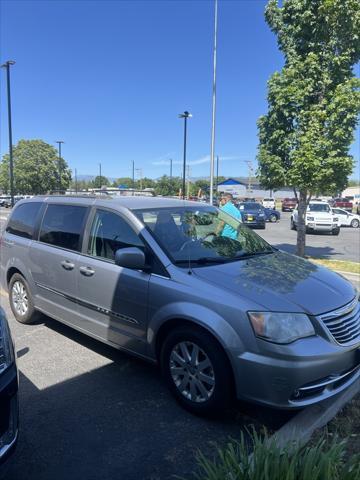 2016 Chrysler Town & Country