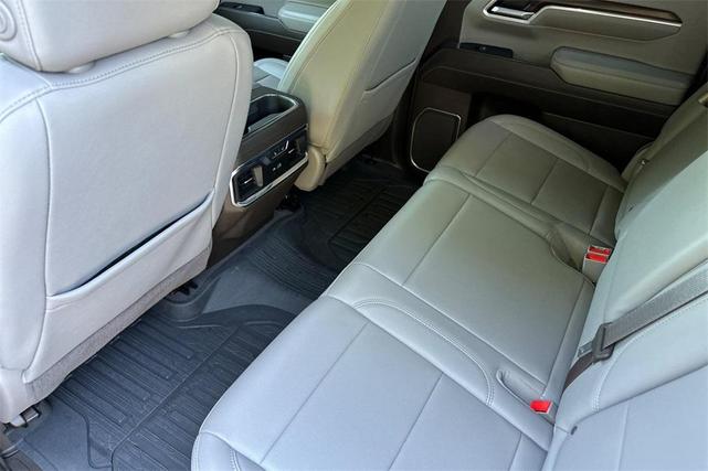Photo of 2022 Pacific Blue Metallic GMC Sierra 1500