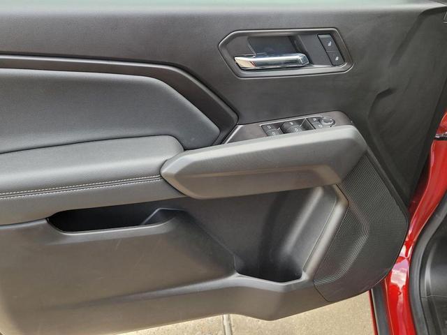 Photo of 2025 Radiant Red Tintcoat Chevrolet Colorado