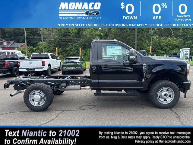 Photo of 2025 Black Metallic Ford F-350