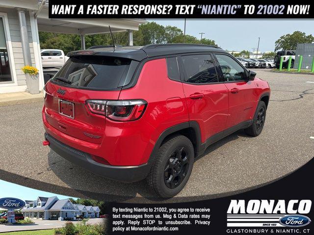 Photo of 2023 Redline Pearlcoat Jeep Compass