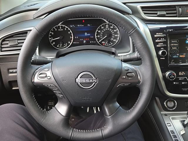 Photo of 2024 Super Black Nissan Murano