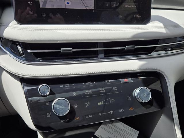 Photo of 2026 Deep Emerald INFINITI QX60