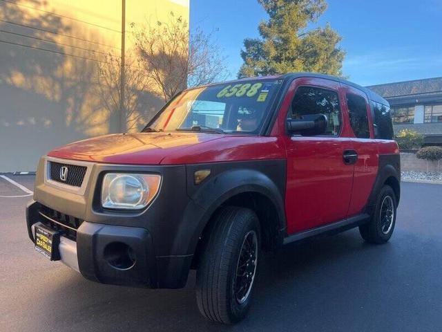 Photo of 2006 Rallye Red Honda Element