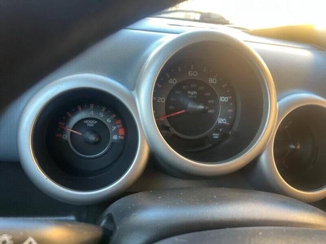 Photo of 2006 Rallye Red Honda Element