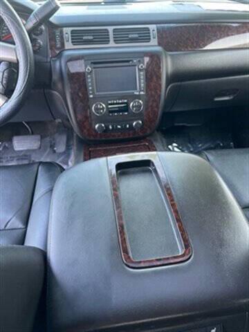 Photo of 2013 Carbon Black Metallic GMC Yukon
