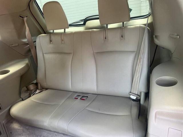 Photo of 2009 Blizzard Pearl Toyota Highlander