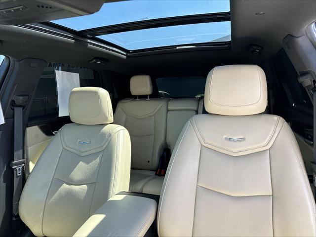 Photo of 2018 Harbor Blue Metallic - Blue Cadillac XT5