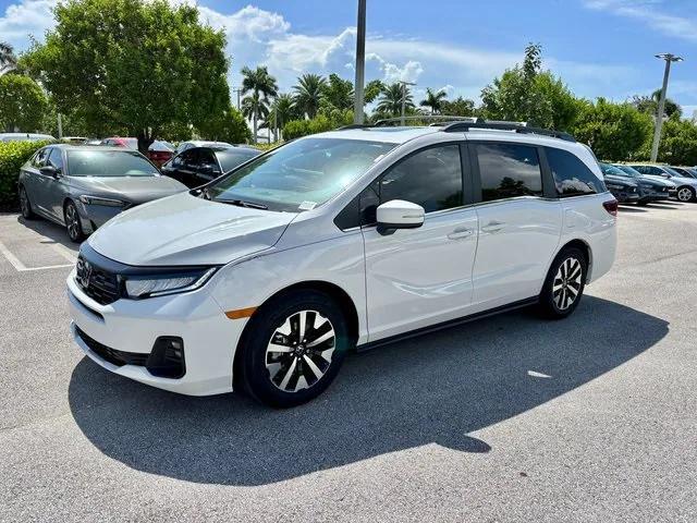 Photo of 2026 Platinum White Honda Odyssey