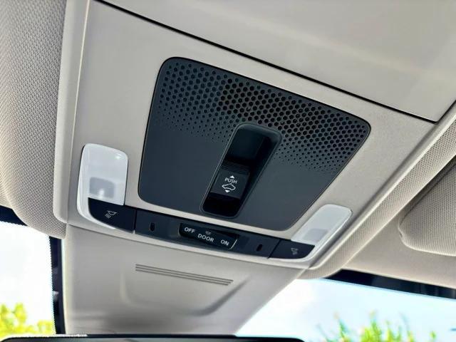 Photo of 2026 Crystal Black Honda CR-V