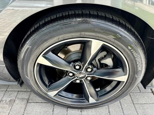 Photo of 2020 Magnetic Metallic Ford Mustang