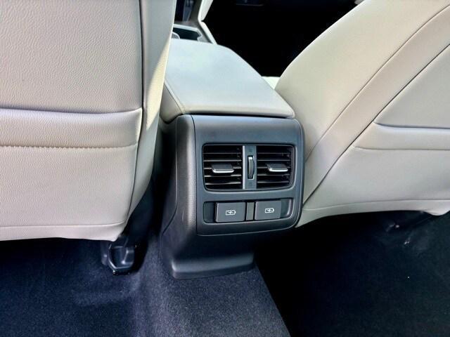 Photo of 2022 Platinum White Pearl Honda Accord