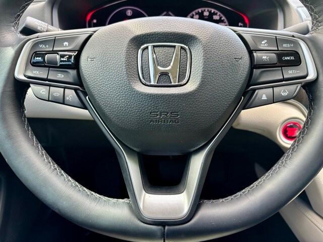Photo of 2022 Platinum White Pearl Honda Accord