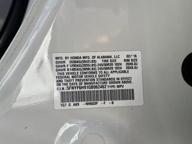Photo of 2016 White Diamond Pearl Honda Pilot