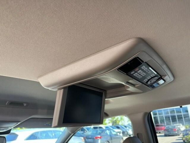 Photo of 2016 White Diamond Pearl Honda Pilot