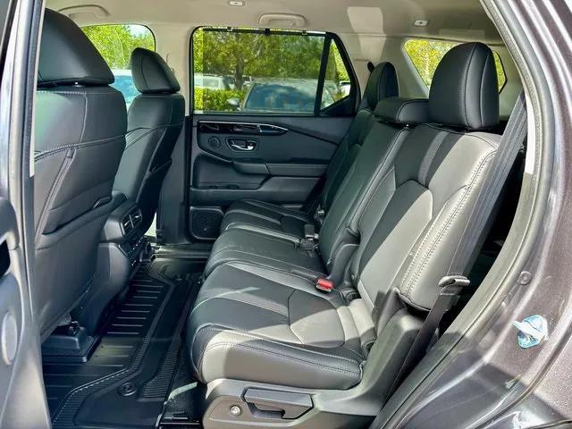 Photo of 2025 Modern Steel Honda Pilot