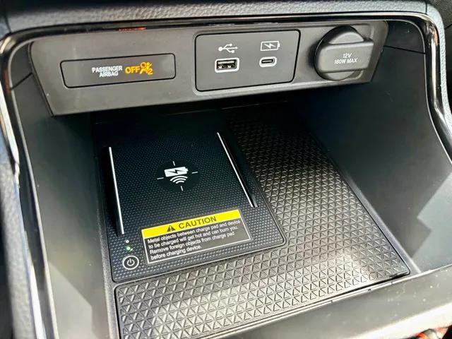 Photo of 2023 Crystal Black Pearl Honda CR-V Hybrid
