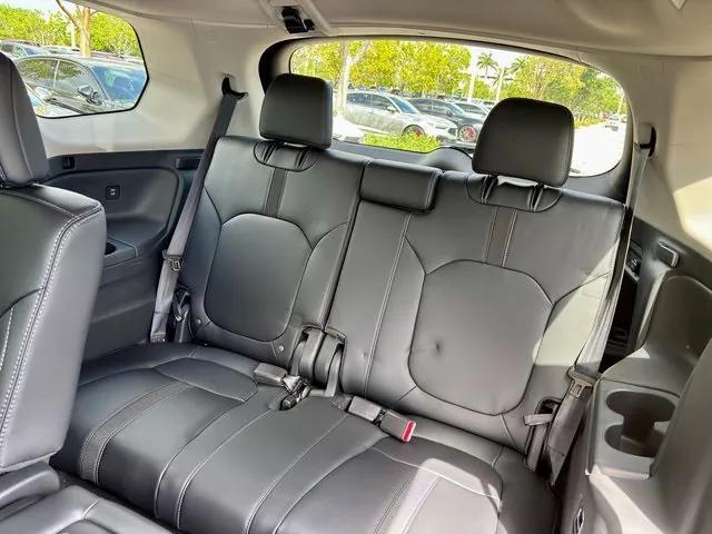 Photo of 2025 Modern Steel Honda Pilot