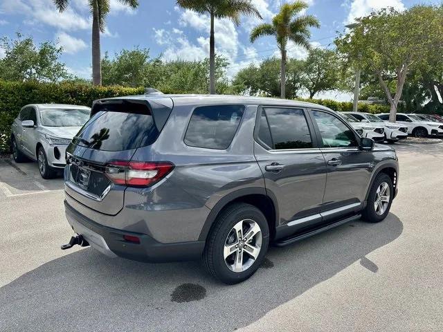 Photo of 2025 Modern Steel Honda Pilot