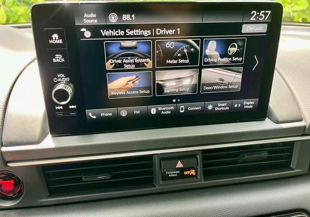 Photo of 2025 Platinum White Honda Pilot