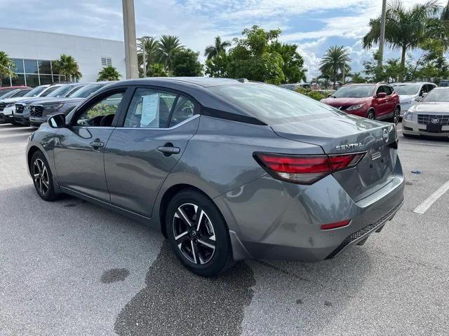 Photo of 2025 Gun Metallic Nissan Sentra