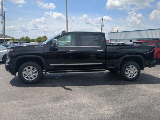 Photo of 2025 Black Chevrolet Silverado 2500