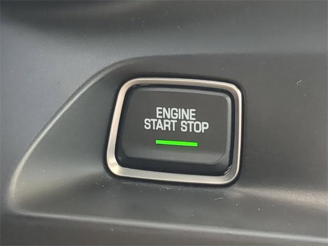 Photo of 2022 Summit White Chevrolet Camaro
