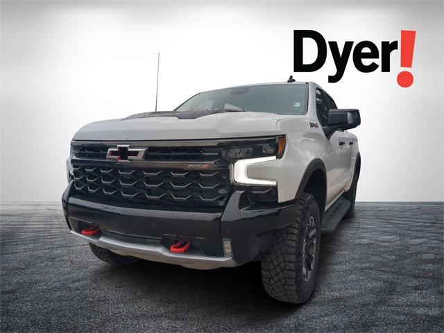 Photo of 2025 Summit White Chevrolet Silverado 1500