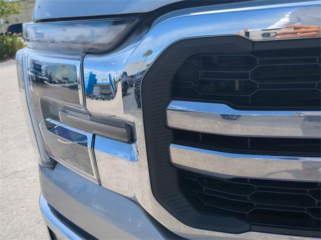 Photo of 2024 ICONIC SILVER METALLIC Ford F-150
