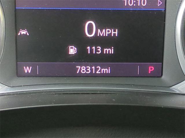 Photo of 2022 Summit White Chevrolet Traverse